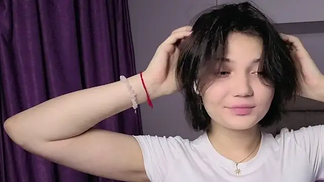 cute  caprice online show from 08.03.26
