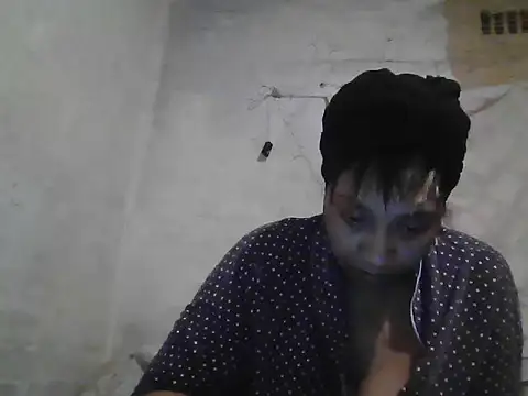 Snapshot of LONELYBEETLE chatting on 07.31.26 LONELYBEETLE online show from 07.31.26