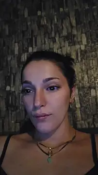 Leila kisses online show from 08.01.26