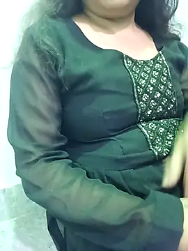 Snapshot of Hot_madhu5 chatting on 08.05.26 Hot madhu5 online show from 08.05.26