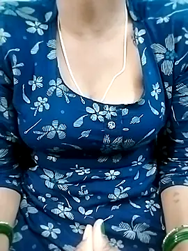 Snapshot of Lovely-Deepa chatting on 08.05.26 Lovely-Deepa online show from 08.05.26