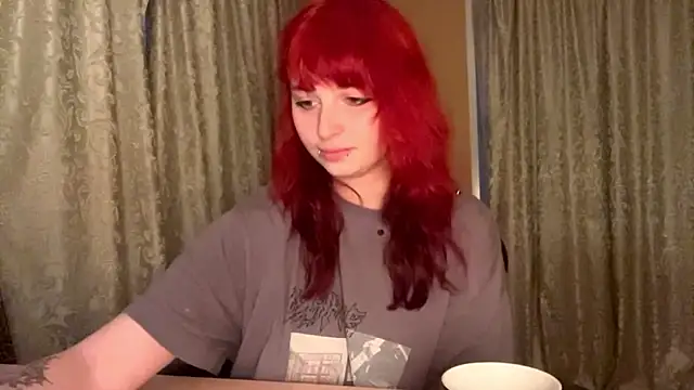 LyndseyCronshaw online show from 08.07.26