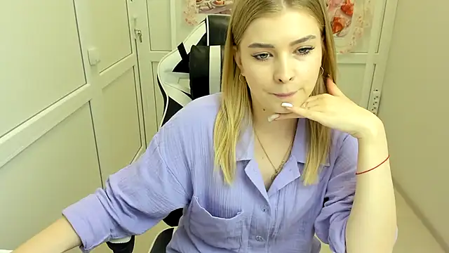 BrielleStorm online show from 08.05.26