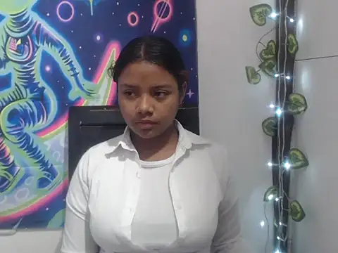 Snapshot of lau_sofia21 chatting on 08.08.26 lau sofia21 online show from 08.08.26