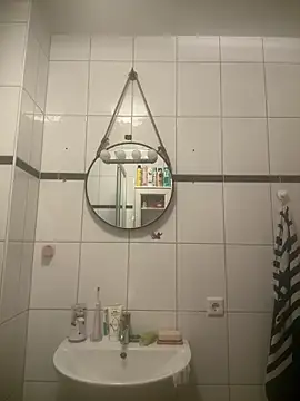 Snapshot of BootyLola chatting on 12.09.24 BootyLola online show from 12.09.24