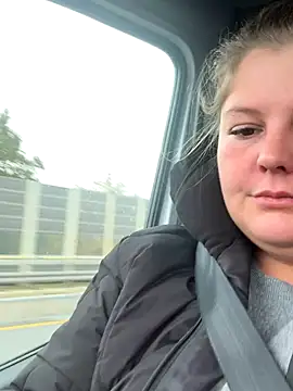 Snapshot of BootyLola chatting on 10.29.25 BootyLola online show from 10.29.25