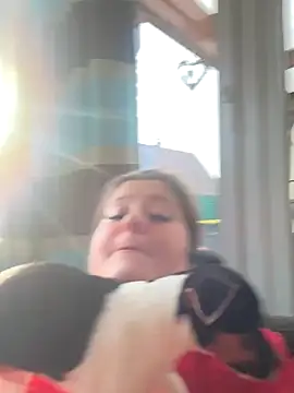 Snapshot of BootyLola chatting on 11.22.25 BootyLola online show from 11.22.25