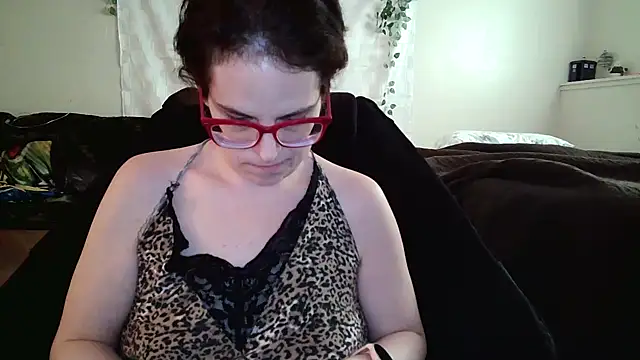 JessaBella online show from 10.28.25