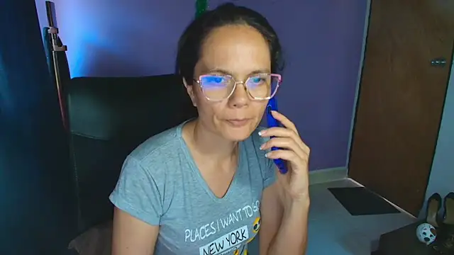 Snapshot of Nattyslave4U chatting on 09.11.25 Nattyslave4U online show from 09.11.25