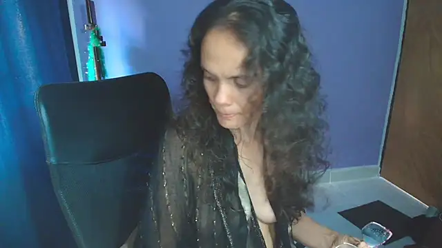 Snapshot of Nattyslave4U chatting on 11.05.25 Nattyslave4U online show from 11.05.25