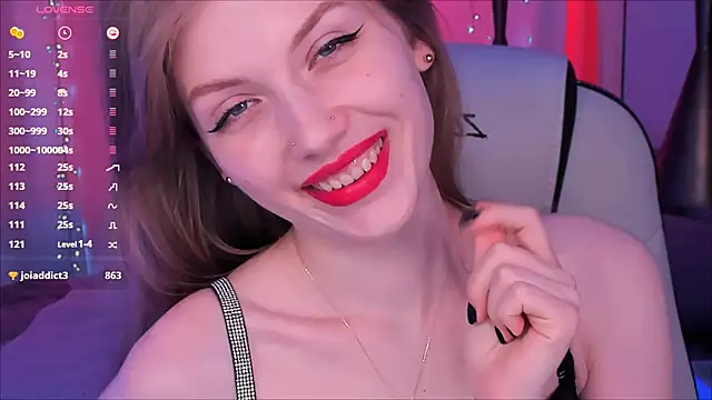 Snapshot of DakotaMabs chatting on 12.20.24 DakotaMabs online show from 12.20.24