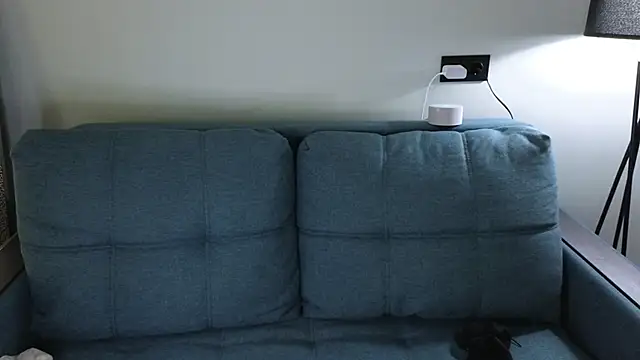 JuliaBeng online show from 10.04.25