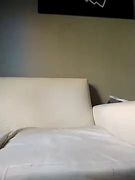 E f online show from 10.16.25