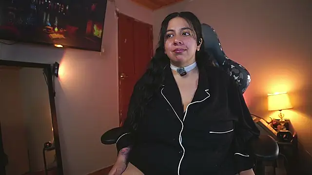 Snapshot of coraline_latin chatting on 05.10.26 coraline latin online show from 05.10.26