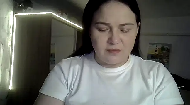 Snapshot of TammyAh chatting on 01.25.25 TammyAh online show from 01.25.25