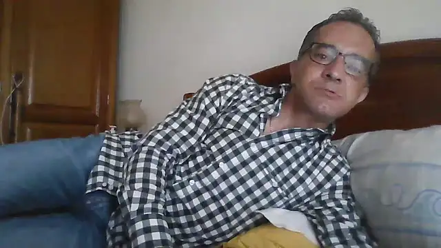 CarlosRocha73 online show from 04.13.26