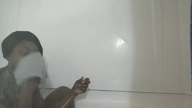 Xochillovemoney2 online show from 03.17.25