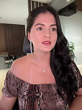 Snapshot of Carolina_Novoa chatting on 10.03.25 Carolina Novoa online show from 10.03.25