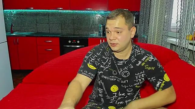 Snapshot of sladkayapara2019 chatting on 11.07.25 sladkayapara2019 online show from 11.07.25