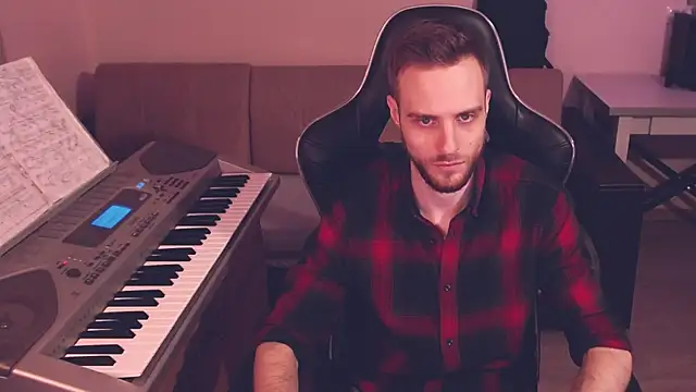 Snapshot of Sweetparker chatting on 12.22.24 Sweetparker online show from 12.22.24