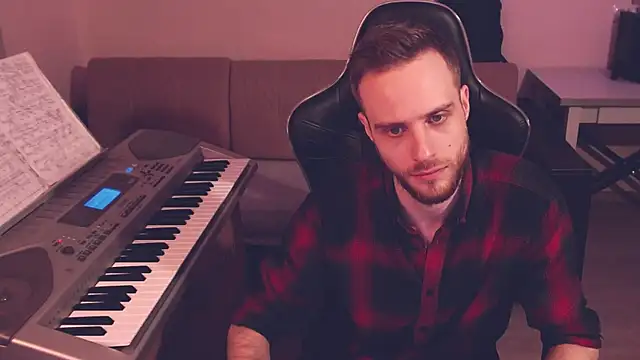 Snapshot of Sweetparker chatting on 12.22.24 Sweetparker online show from 12.22.24