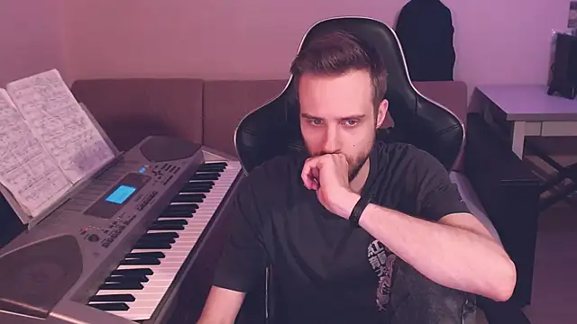 Snapshot of Sweetparker chatting on 01.14.25 Sweetparker online show from 01.14.25