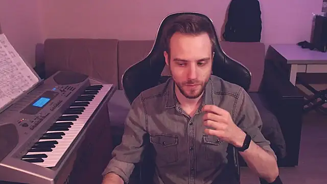 Snapshot of Sweetparker chatting on 01.28.25 Sweetparker online show from 01.28.25