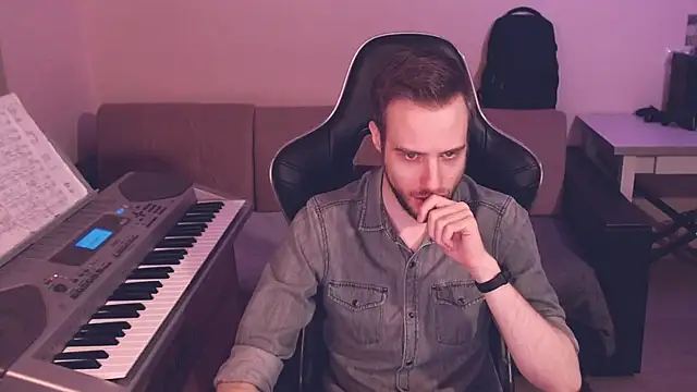 Snapshot of Sweetparker chatting on 01.28.25 Sweetparker online show from 01.28.25