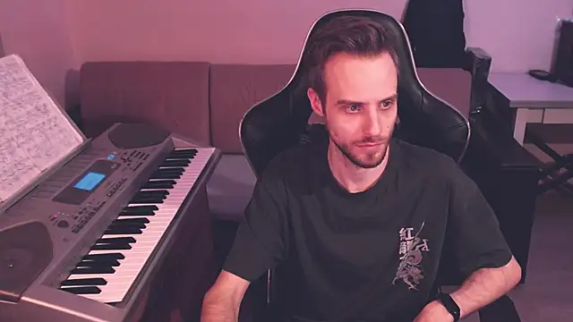 Snapshot of Sweetparker chatting on 02.02.25 Sweetparker online show from 02.02.25