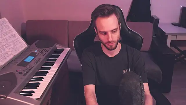 Snapshot of Sweetparker chatting on 02.02.25 Sweetparker online show from 02.02.25