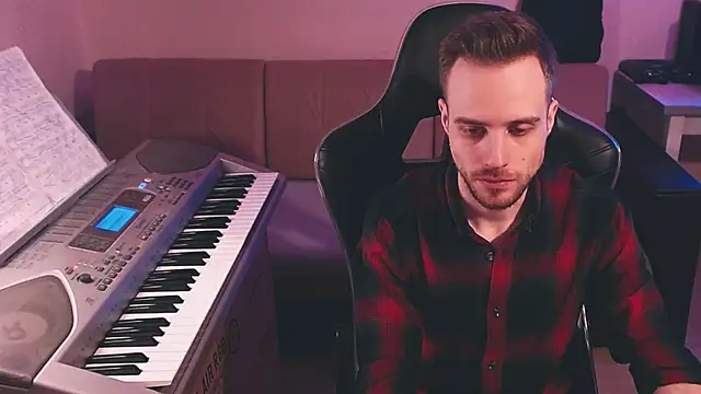 Snapshot of Sweetparker chatting on 10.17.25 Sweetparker online show from 10.17.25