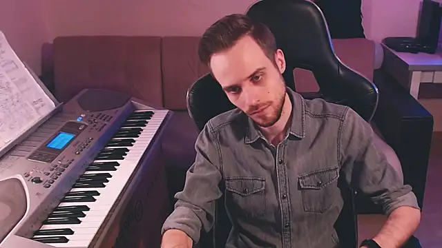 Snapshot of Sweetparker chatting on 11.14.25 Sweetparker online show from 11.14.25