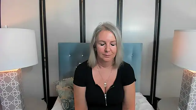 EricaTop online show from 02.26.25