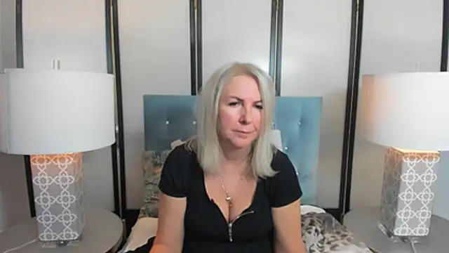 EricaTop online show from 11.23.25