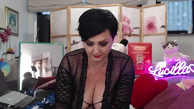 lucillabollente online show from 09.22.25