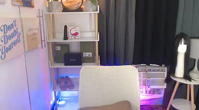 Snapshot of AsianMariaTs chatting on 12.04.24 AsianMariaTs online show from 12.04.24