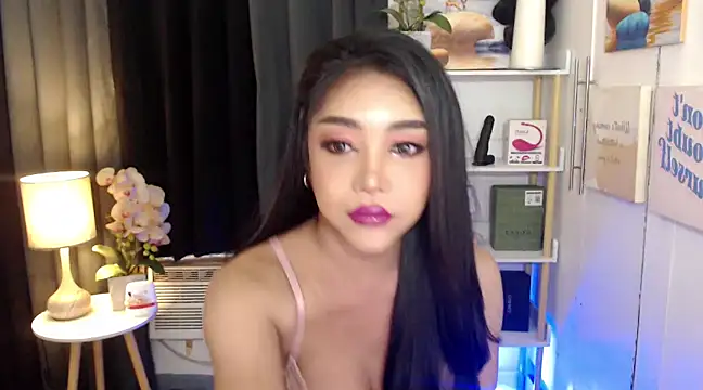 Snapshot of AsianMariaTs chatting on 01.15.25 AsianMariaTs online show from 01.15.25
