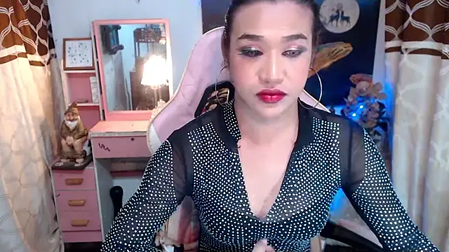 Snapshot of AsianMariaTs chatting on 09.10.25 AsianMariaTs online show from 09.10.25