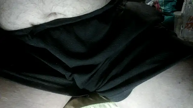 Snapshot of russtee chatting on 10.31.25 russtee online show from 10.31.25