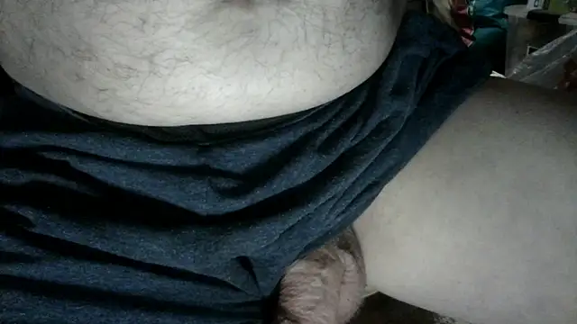 Snapshot of russtee chatting on 12.01.25 russtee online show from 12.01.25