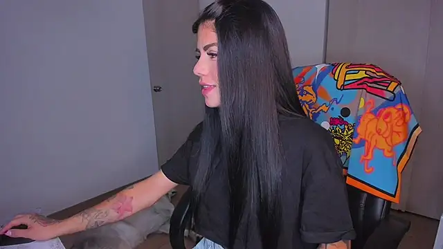 Snapshot of Lisegg_ chatting on 09.12.25 Lisegg online show from 09.12.25