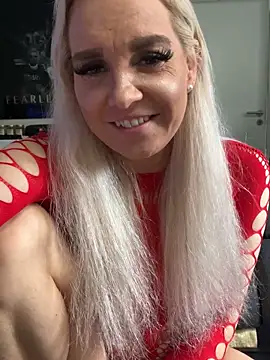 MIA-XXX online show from 09.17.25