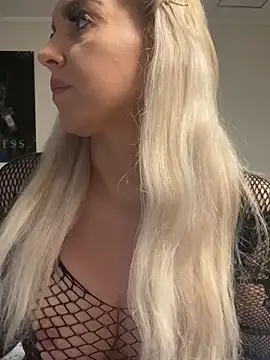 MIA-XXX online show from 10.09.25