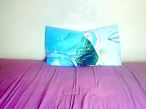 Snapshot of LifeLineSL chatting on 09.29.25 LifeLineSL online show from 09.29.25