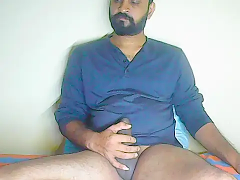 Snapshot of LifeLineSL chatting on 10.28.25 LifeLineSL online show from 10.28.25