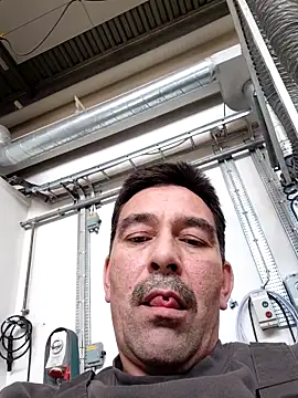 Snapshot of dick81 chatting on 05.15.26 dick81 online show from 05.15.26