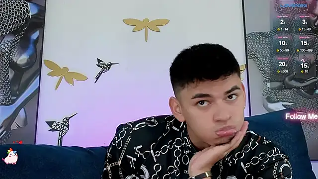 Snapshot of VikoHands chatting on 02.25.25 VikoHands online show from 02.25.25