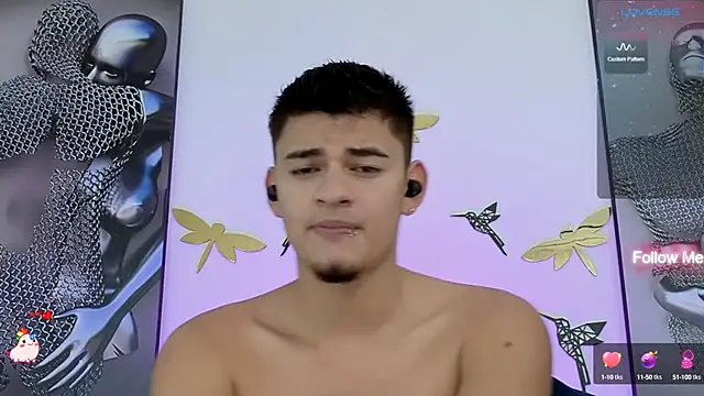 Snapshot of VikoHands chatting on 03.03.25 VikoHands online show from 03.03.25