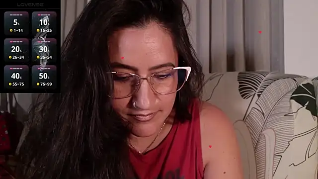 Snapshot of DeesseLuxure chatting on 03.01.26 DeesseLuxure online show from 03.01.26