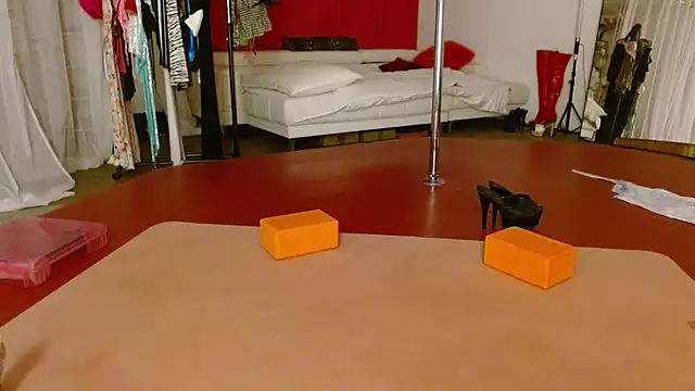 Sweet-Ginger online show from 10.21.25